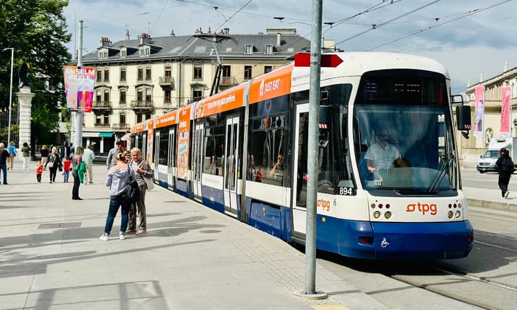Geneva to offer free public transport to some under 25s: What you need to know