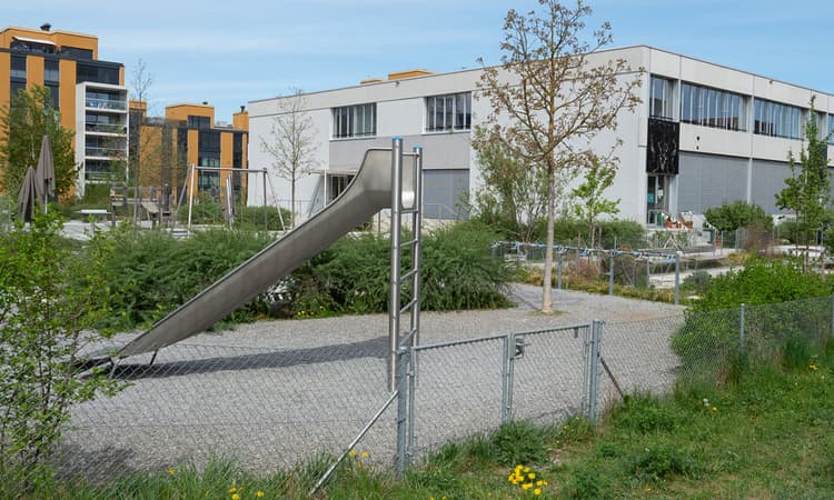 COVID testing chaos in Swiss schools as thousands forced to isolate 