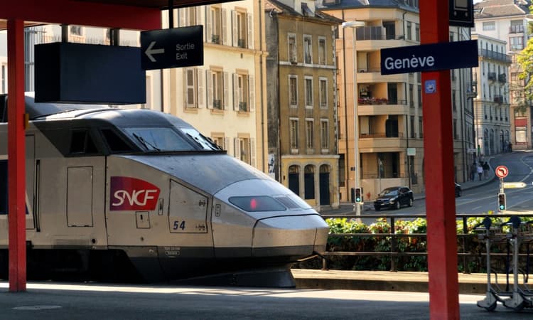 Geneva needs more direct train connections to European cities, Greenpeace says