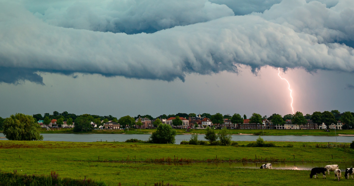 The Netherlands anticipates a stormy autumn after a record summer