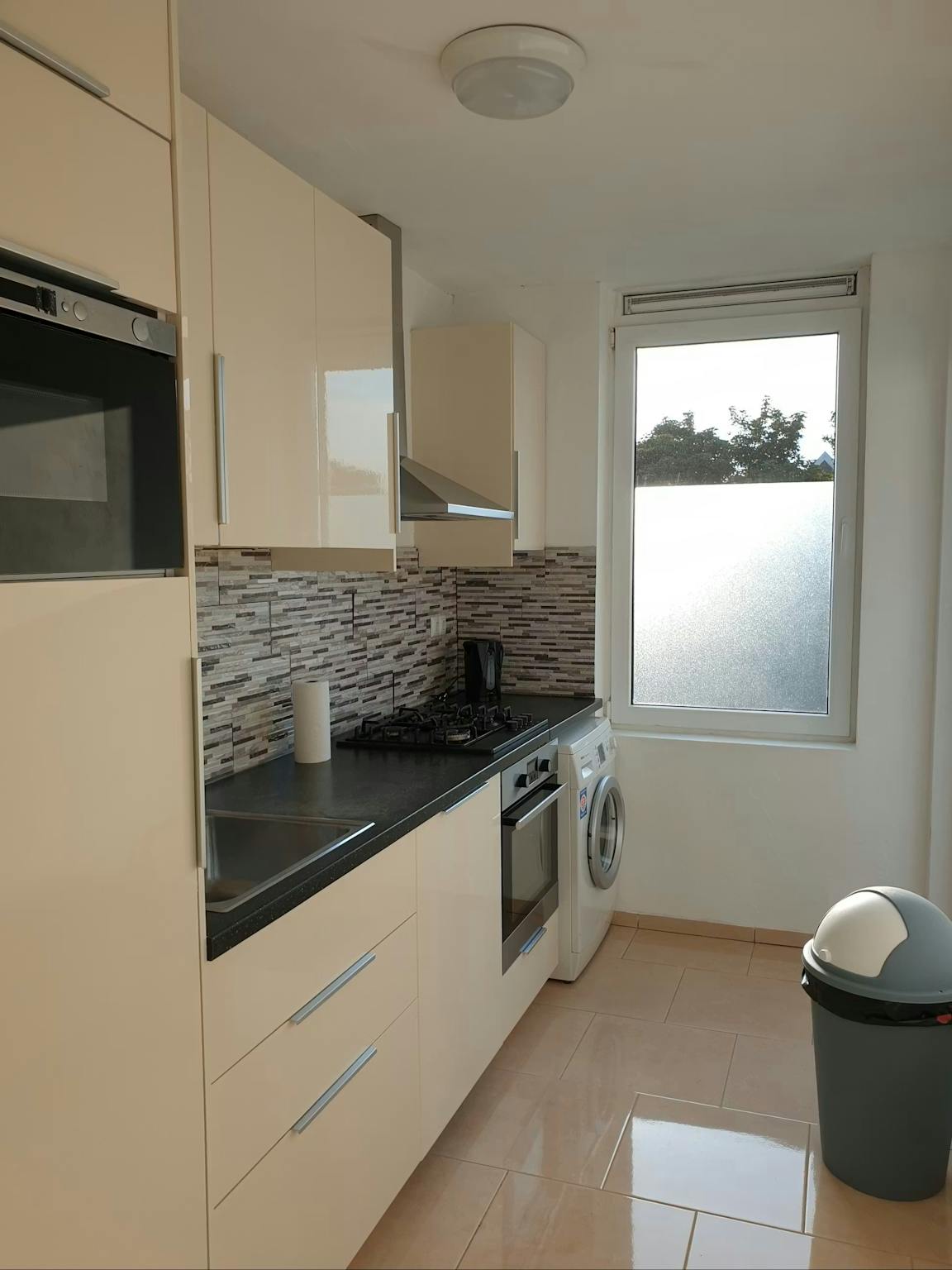 Apartment, Dorpsweg, Rotterdam