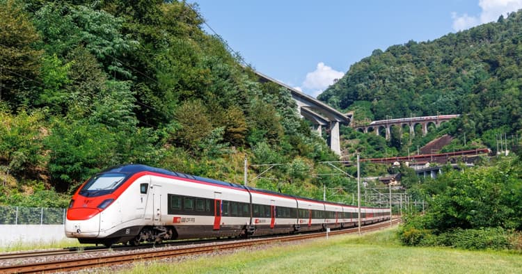 Train travel in Switzerland hits new record high