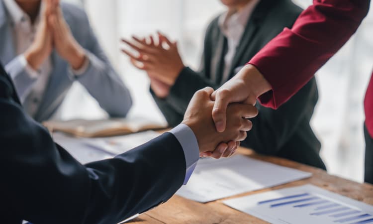 Swiss companies spending millions on employing expat managers