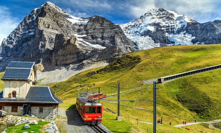 Top 6 mountain railways in Switzerland
