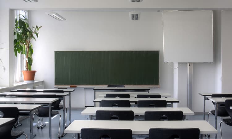 Canton Bern to close schools early amid COVID surge