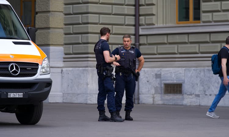 Swiss parliament in Bern evacuated over explosives threat