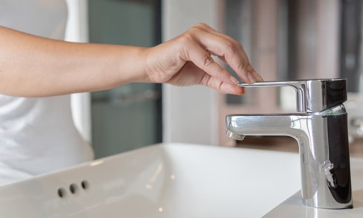 Geneva districts left without clean tap water following burst pipe