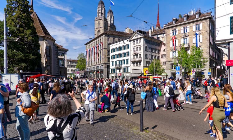 Population of Switzerland grows at rates unseen since the 1960s