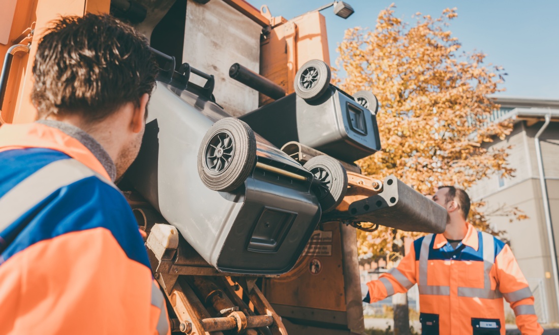 garbage disposal men germany