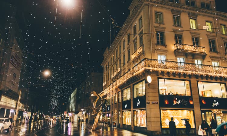 Zurich considering giving up its Christmas lights to save energy this winter
