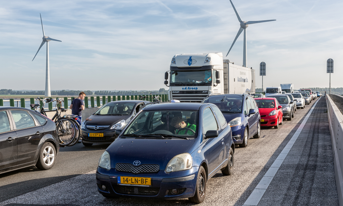 Which cities in the Netherlands have the worst car traffic?