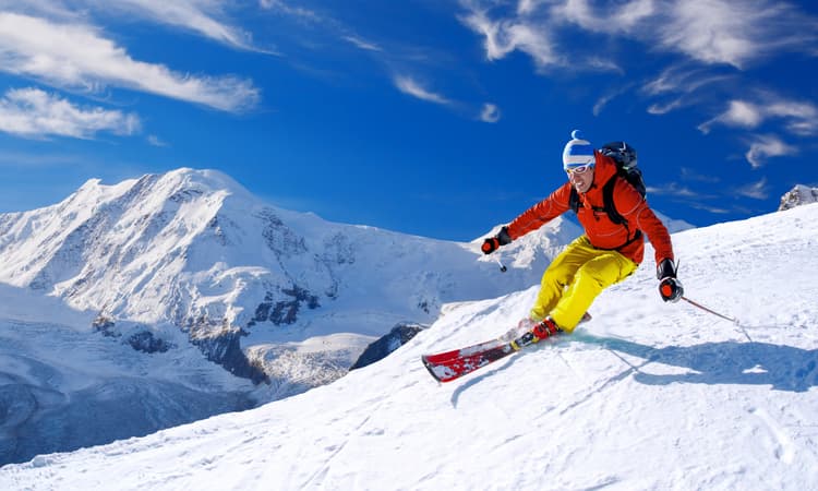 [Video] Swiss ski instructor goes viral with inch-perfect skiing videos