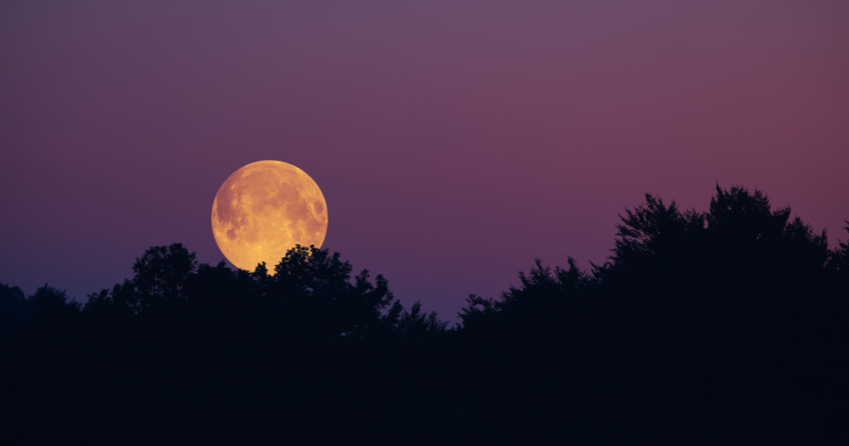 Saturn and the Harvest Moon align over Switzerland on September 26