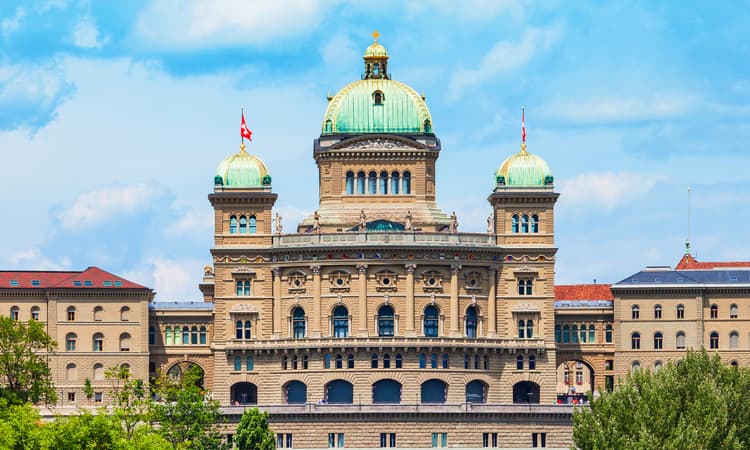 Switzerland to offer more support to help non-EU residents integrate