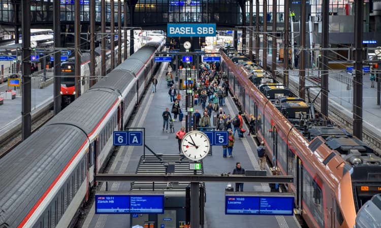 Which Swiss canton uses public transport the most?