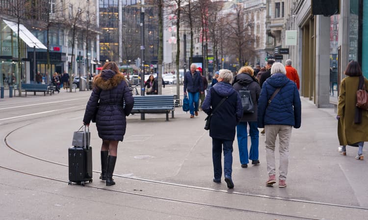 Expanded Sunday shopping in Switzerland: What progress has been made?