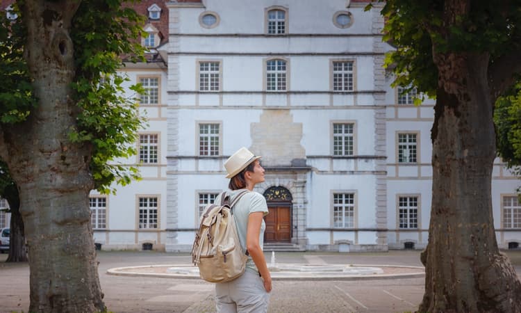 Adapting to a new life in Switzerland and making the most of change: Easy as ABC!