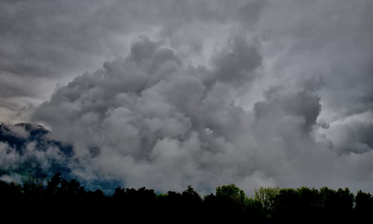 Local fire brigade called out 100 times as thunderstorm hit Zurich