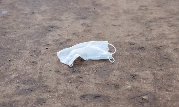 COVID litter: Swiss politicians sound the alarm over excess waste