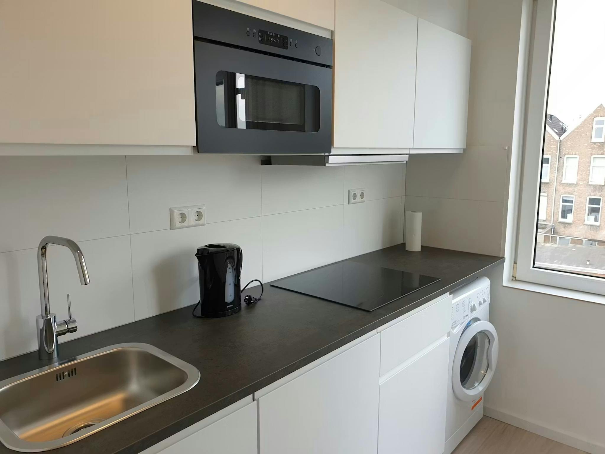 Apartment, Dorpsweg, Rotterdam