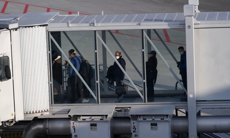 Ticketless stowaway bypasses security and boards plane at Zurich Airport