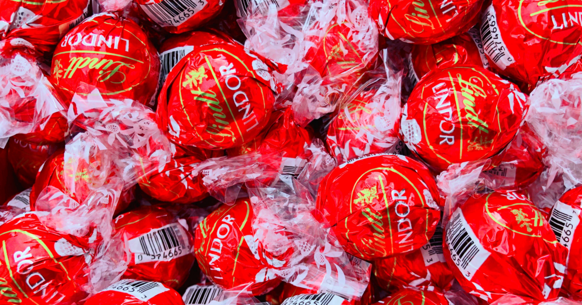 Aldi Suisse banned from selling Lindt lookalike truffles