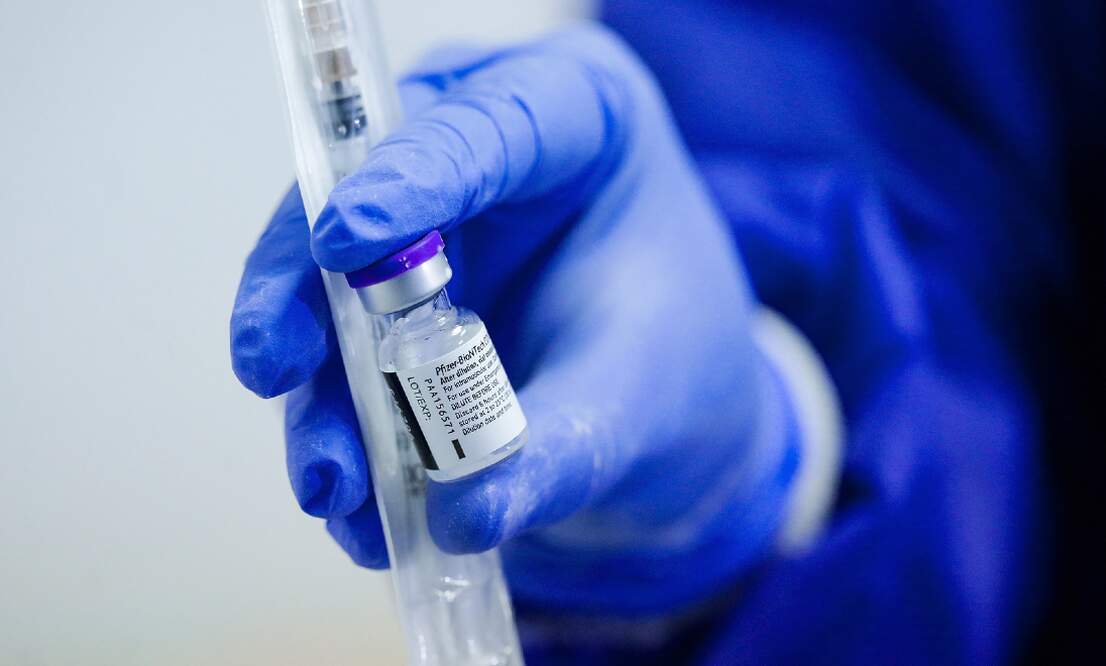 pfizer biontech omicron booster