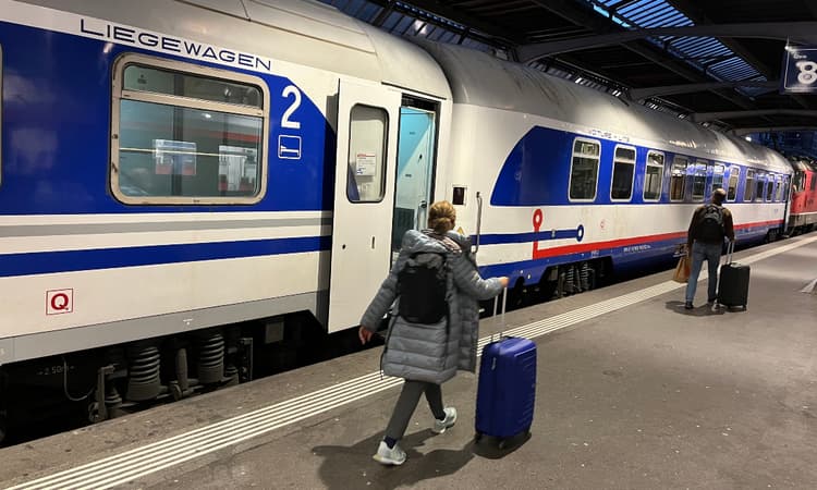 Petition submitted to save night trains between Zurich, Rome and Barcelona