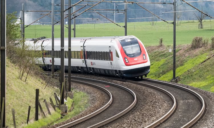 As world leaders took private jets to COP26, Swiss delegates took the train