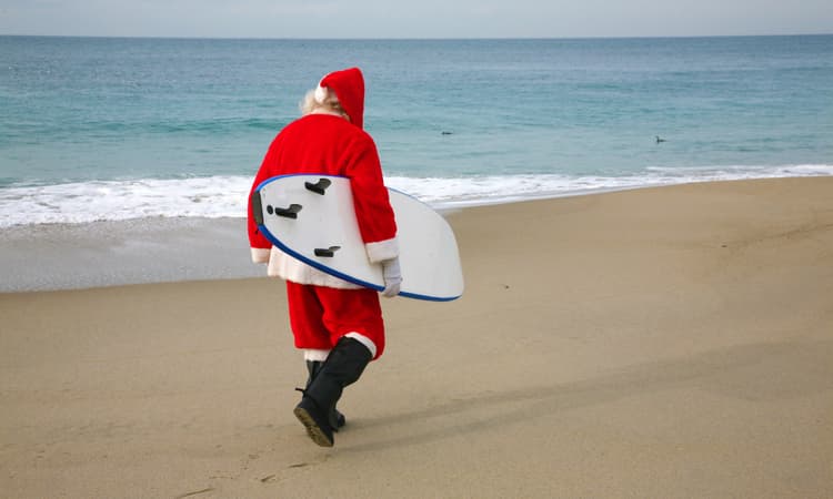 [Video] Santa pictured wakeboarding on lake in Switzerland