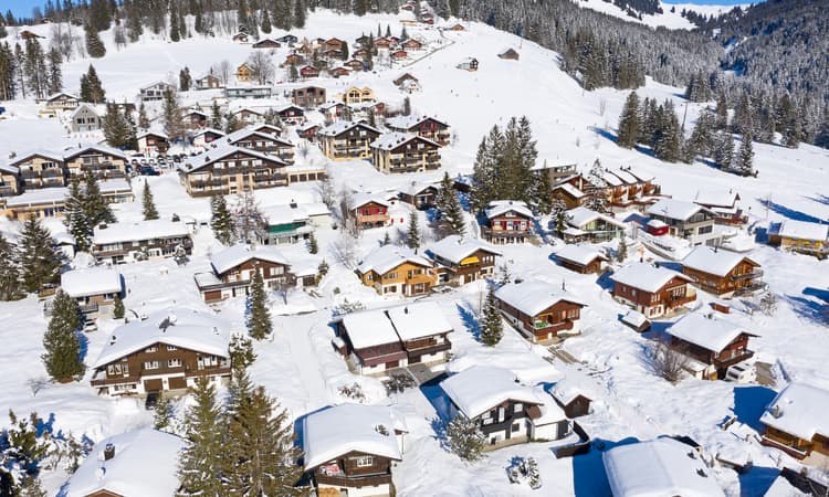 Swiss face higher utility bills and rents as cost of heating oil climbs