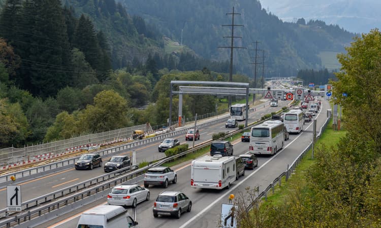 TCS forecast warns of daily delays at the Gotthard this summer