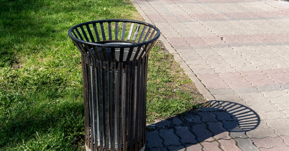 Swiss resident slapped with 150-franc fine for throwing paper in public bin