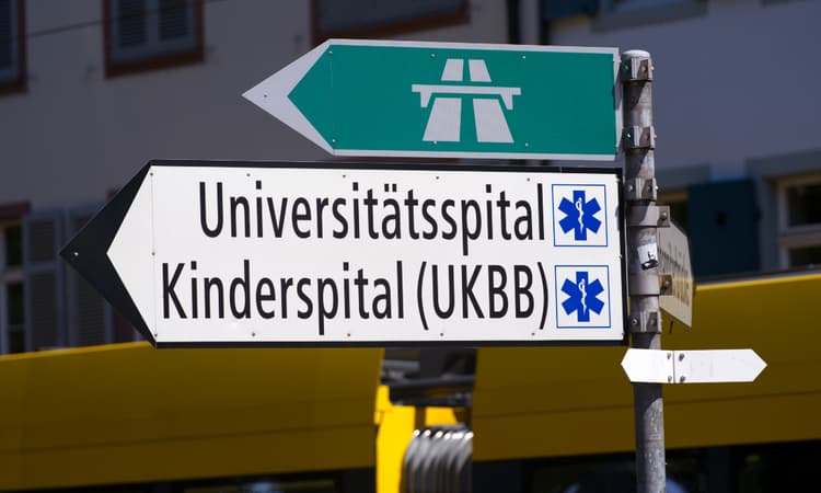 Minimum health insurance deductible set to rise in Switzerland