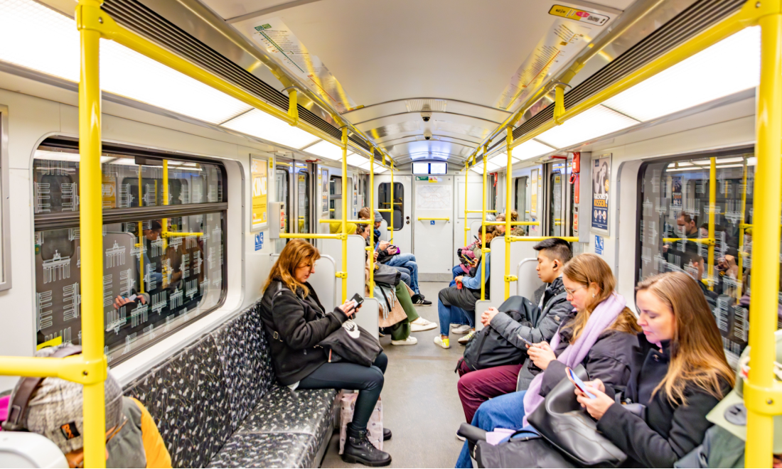 Internet connection on Berlin U-Bahn train