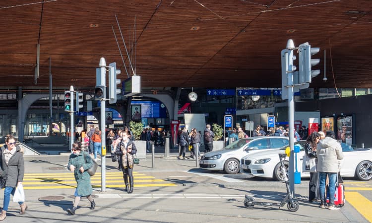 Noise monitors that record and issue fines could soon come to Switzerland