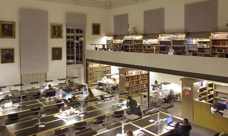 Swiss universities popular with international students despite COVID-19
