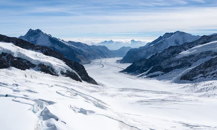Thick snow cushion set to significantly slow glacial melting in Switzerland