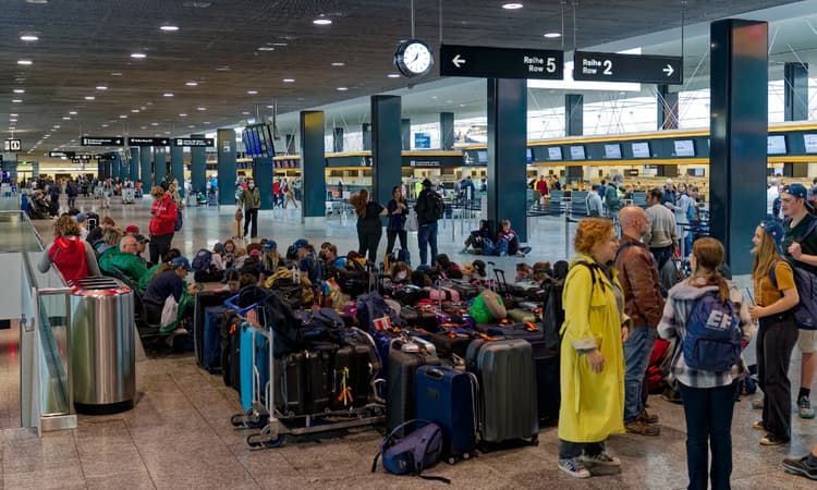 Queues at Zurich more than double that of other Swiss airports