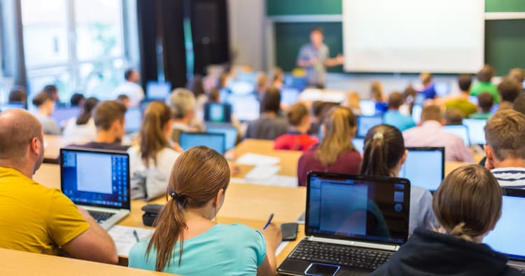 What salary should I expect after graduating from Swiss higher education?