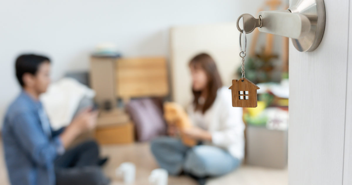 Moving internationally? Lower your costs with AGS Groupage Services