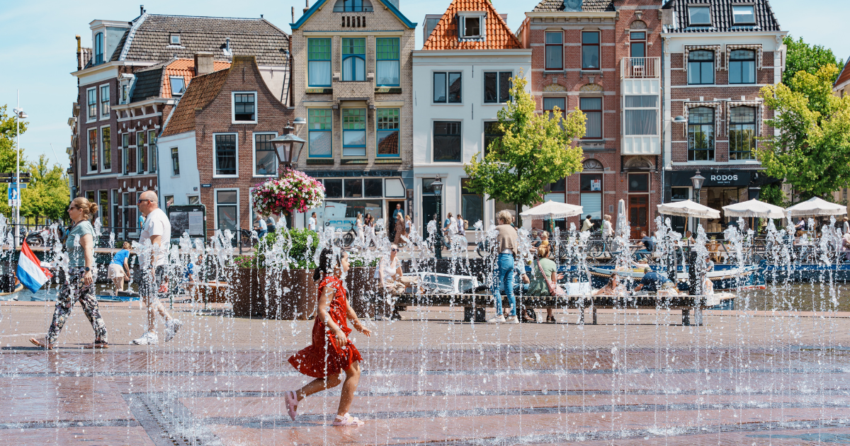 Clear skies set for solar eclipse in the Netherlands as hot weather rolls in