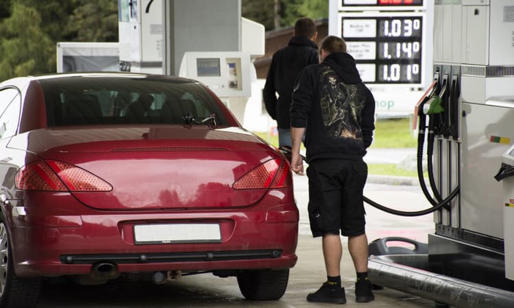 Swiss motorway expansion likely to lead to fuel price hike, report suggests