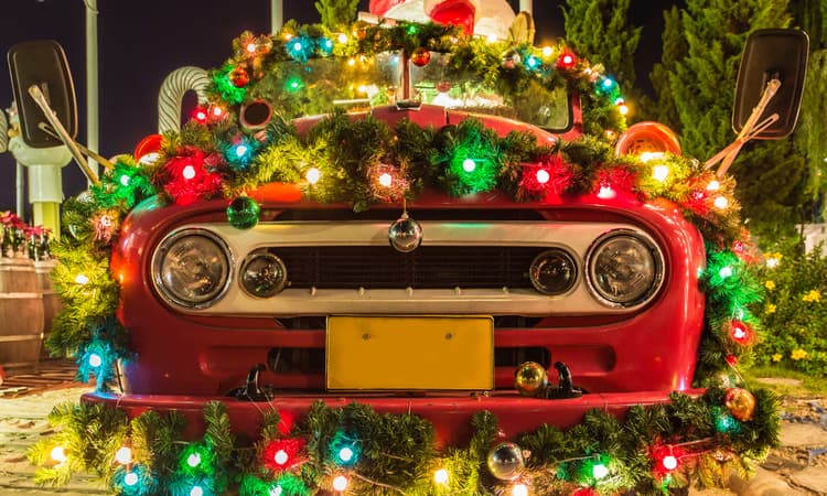 New Christmas tree car trend alarms Swiss police