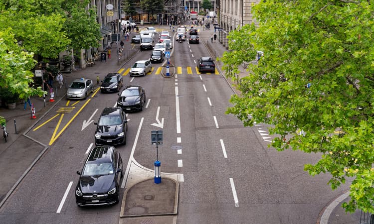 Switzerland moves to impose penalties on excessive traffic noise