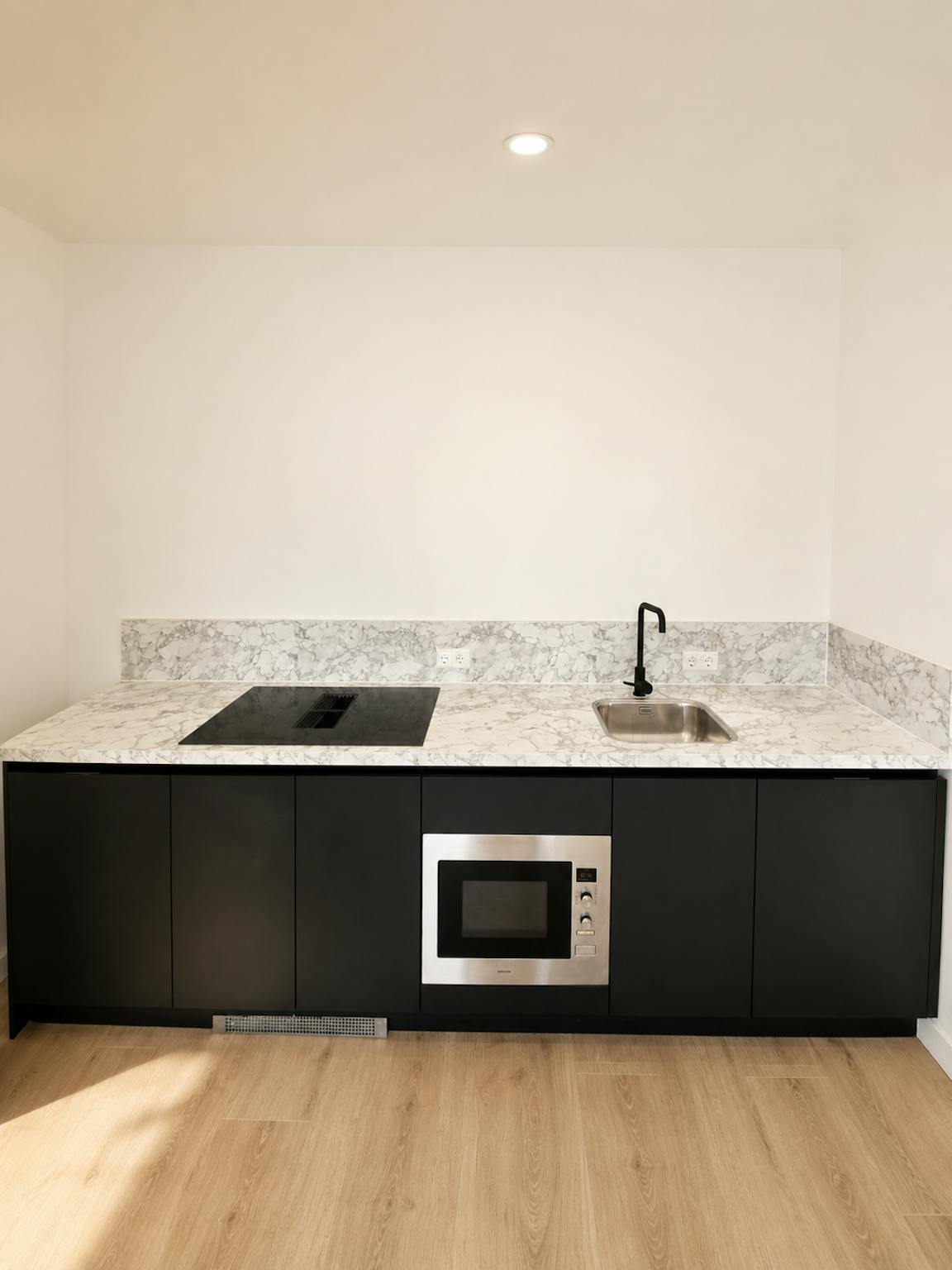 Apartment, Kruizemuntstraat, Rotterdam