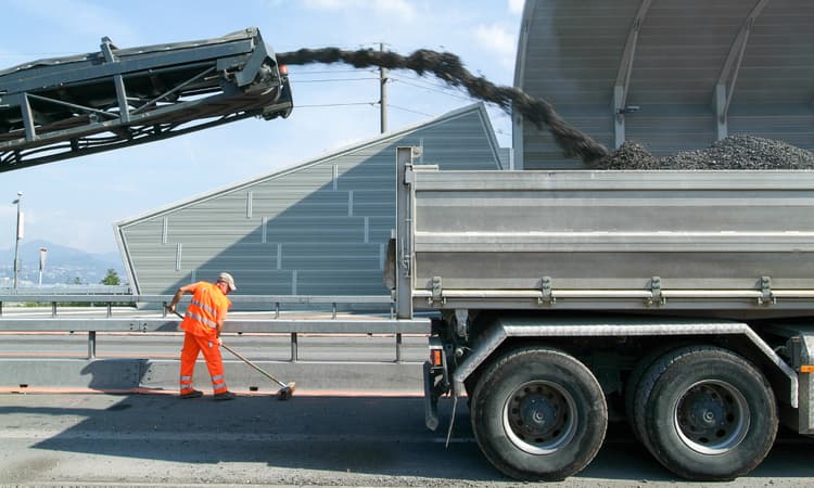 New referendum hopes to ban all motorway expansions in Switzerland