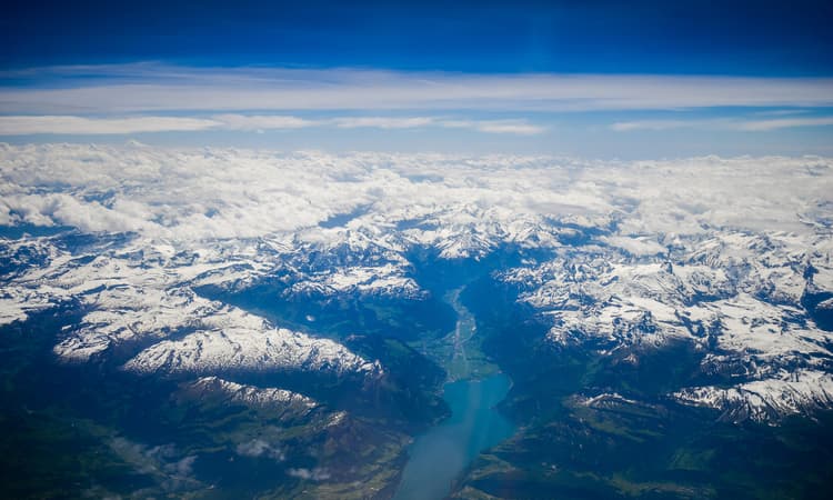 Hurricane force winds batter Switzerland during Storm Hendrik