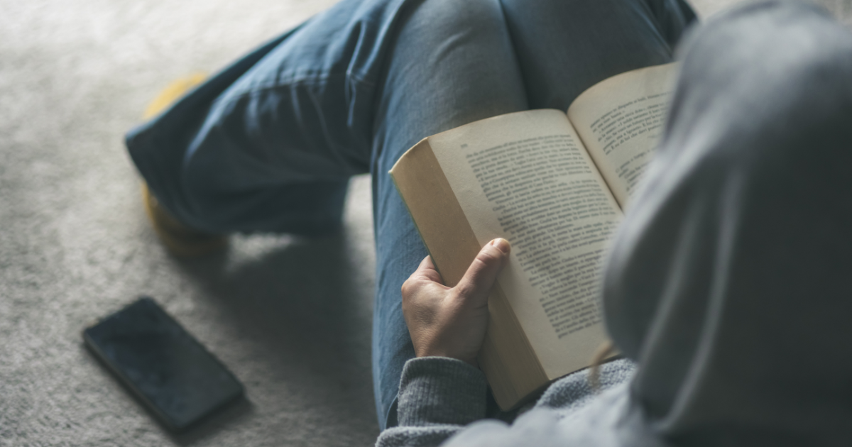 "Dating app for books" logs 50,000 swipes in first weekend