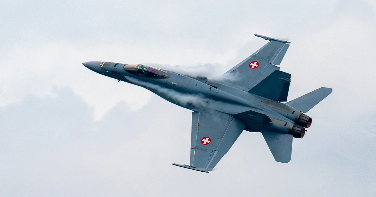 Sonic boom rattles Swiss city as fighter jets conduct live exercise